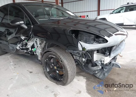 2018 Porsche Macan z USA, uszkodzony, nr VIN WP1AA2A53JLB02429